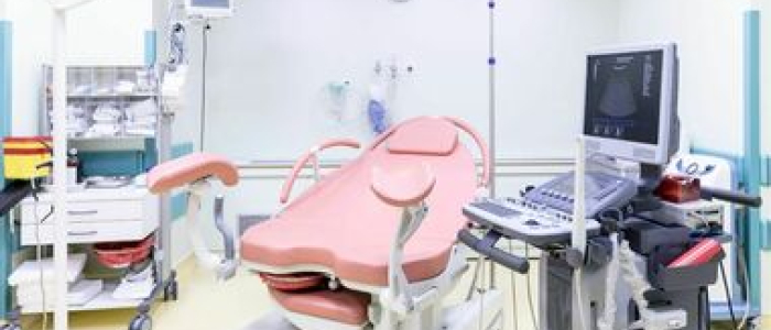 Diventa mamma a 57 anni grazie alla procreazione medicalmente assistita