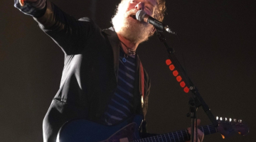 Addio a Glen Hansard, il cantautore Premio Oscar muore in un incidente in moto