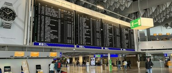 Casi di malaria all'aeroporto di Francoforte, sei dipendenti contagiati: uno &egrave; morto