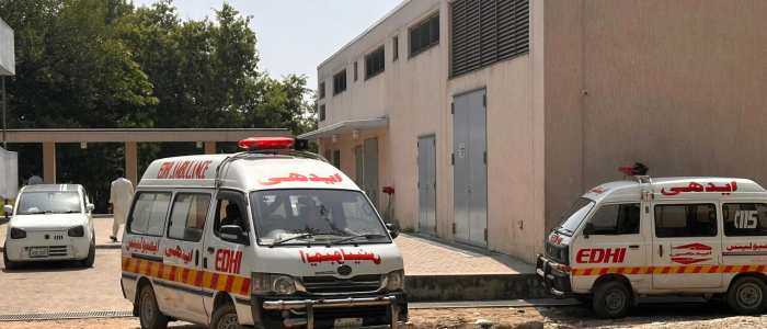 Pakistan, incendio in un reparto di ginecologia: 14 neonati morti a Islamabad