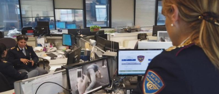 Aosta, coppia arrestata per pedo-pornografia: riprendevano il nipote minorenne