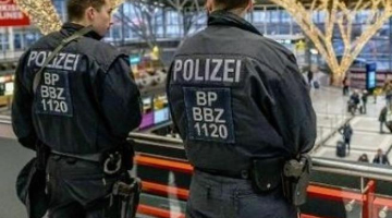Germania, esplosione alla stazione centrale di Augusta: due feriti | Sospetta bomba in un cestino: scatta un secondo allarme