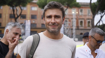 Alessandro Di Battista: "Mi sento meglio, rientro da Cuba il 4 settembre"