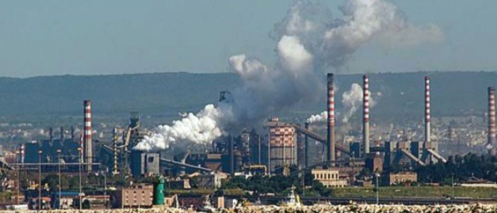 Ex Ilva, partono i licenziamenti nell'indotto: coinvolti oltre 2.500 lavoratori