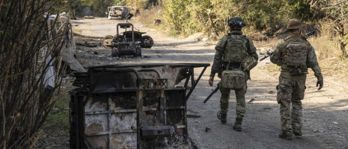 Ucraina, media: "Attaccato treno Kiev-Mykolaiv" | Usa: "007 russi pianificano omicidi mirati negli Stati Uniti e in Europa"