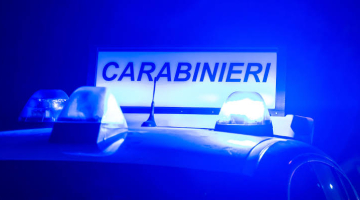 Vede la ex per chiarire, poi la accoltella: grave 29enne in Val d'Ossola | L'uomo fermato dopo una breve fuga