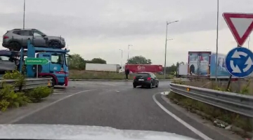 Protesta Tir, attesa per il Cdm delle 12 e il gasolio in autostrada tocca i 2.3 euro al litro | In Calabria riconsegnata frutta e verdura