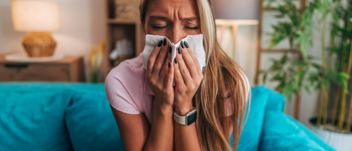 Covid, la variante Stratus spinge i contagi in Gran Bretagna: ecco quali sono i sintomi del "virus americano"
