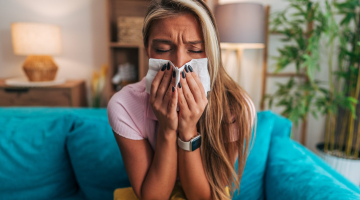 Covid, la variante Stratus spinge i contagi in Gran Bretagna: ecco quali sono i sintomi del "virus americano"